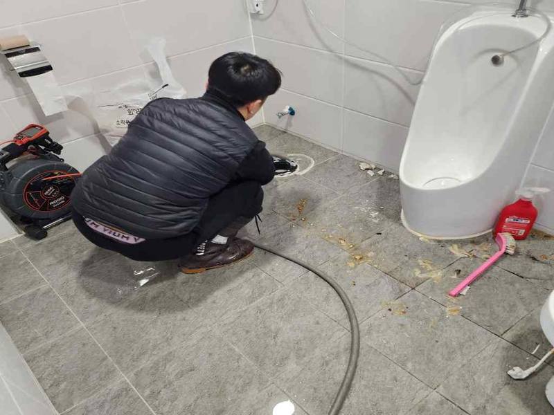 파주 소변기·상가 배관 작업사례 5