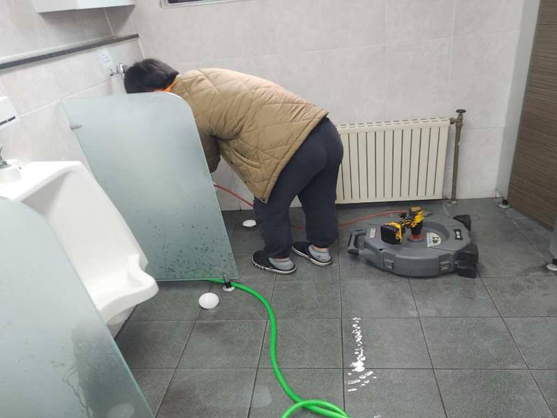 파주 소변기·상가 배관 작업사례 9